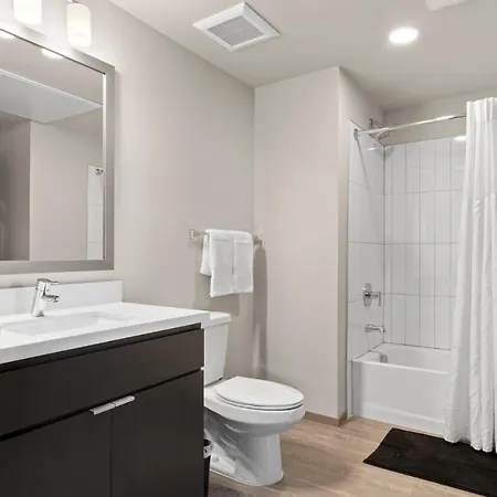 Stunning Westgate Cozysuites By Stadium W Pool 7 Glendale Exterior photo