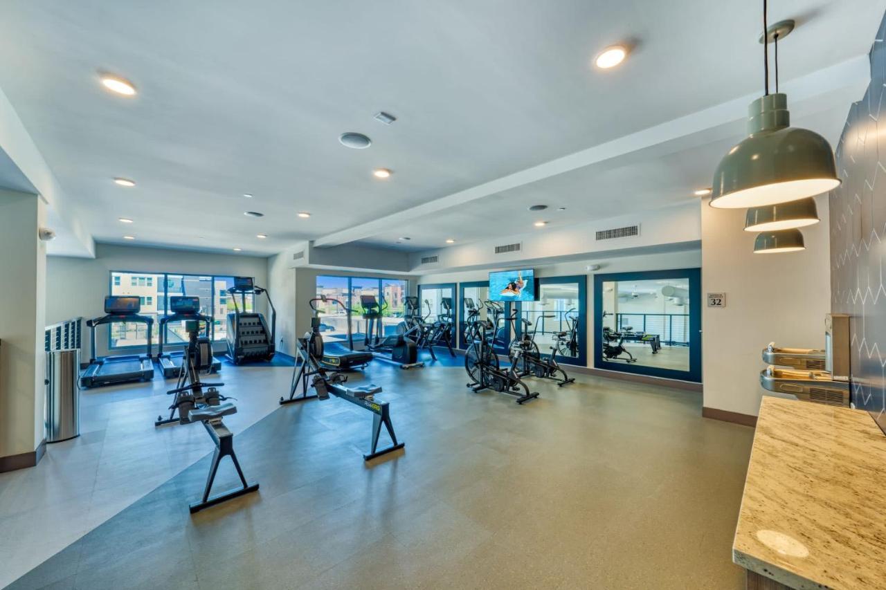 Stunning Westgate Cozysuites By Stadium W Pool 7 Apartment Glendale